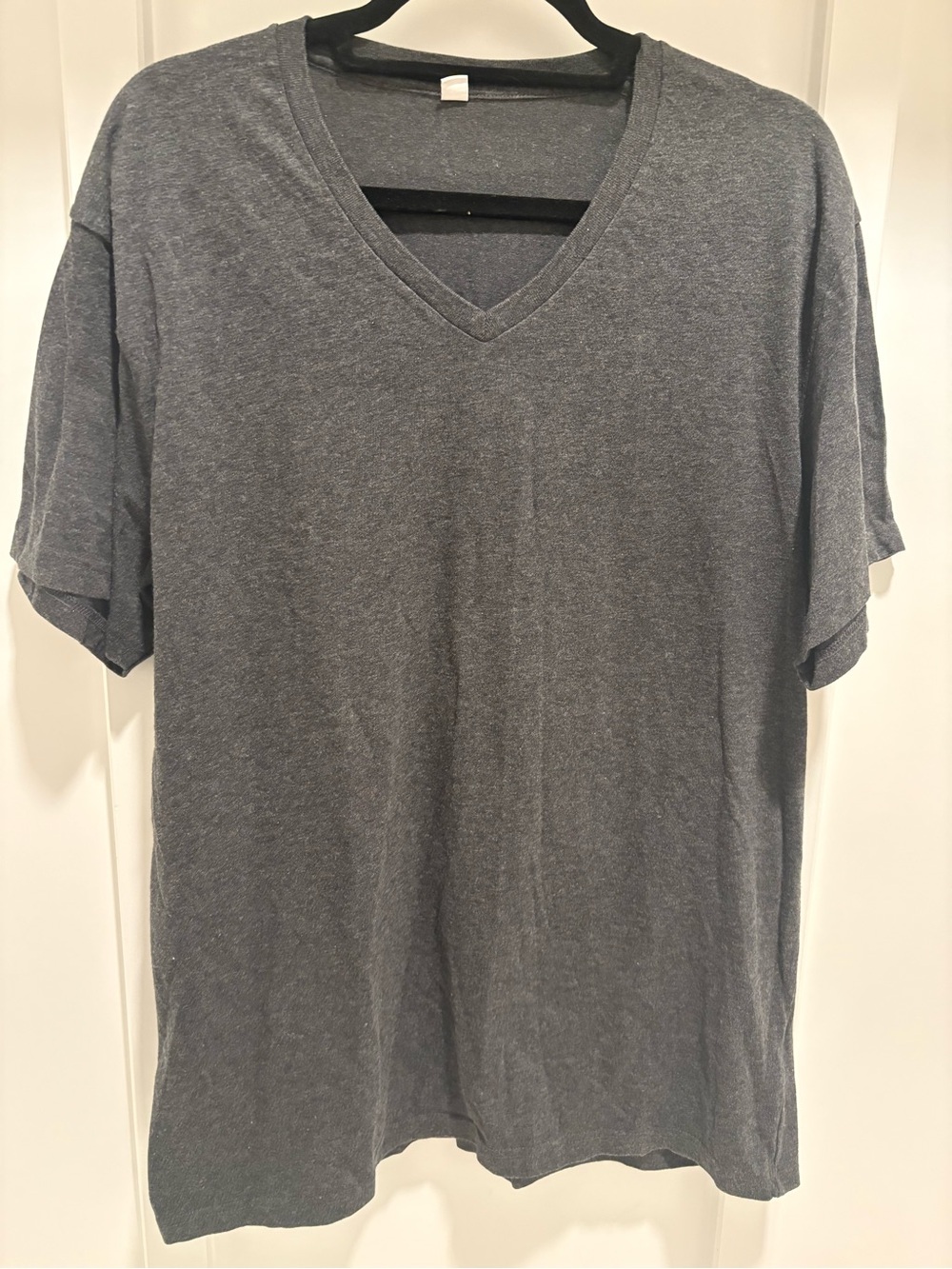 Uniqlo Men's V-Neck Short Sleeve Tee - Charcoal Gray